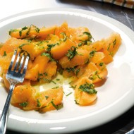 Дыня с лаймом, мятой и имбирем