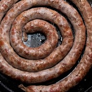 Домашние колбаски на гриле