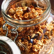 Домашние мюсли с орехами и какао