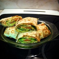 Домашний ролл с семгой и сыром