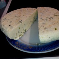 Домашний творог с зеленью