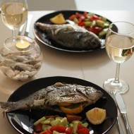 Дорада с розмарином и тимьяном