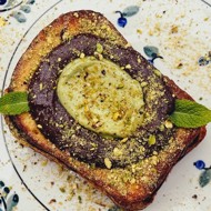 Дубайская бриошь с фисташкой и нутеллой