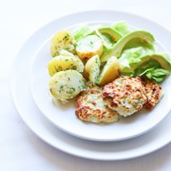 Духовые куриные котлеты с творожным сыром