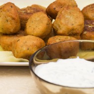 Фалафель с соусом дзадзики