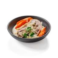 Фаршированная свиная шея с яблочно-луковым соусом