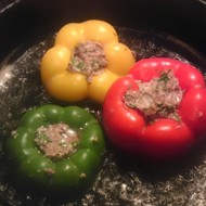 Фаршированные перцы в бульоне