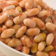 Фасоль каннеллини с чесноком и шалфеем