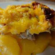 Бедро индейки в духовке с картошкой