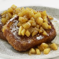 Французские гренки с печеным яблоком