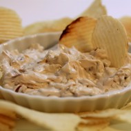 Французский луковый дип с йогуртом