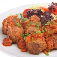 Фрикадельки из баранины в томатном соусе со специями