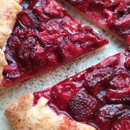 Галета с клубникой