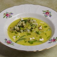 Гаспачо с фетой и руколой