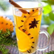 Глинтвейн из белого вина с цитрусовым ароматом