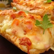 Горячая закуска в багете