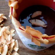 Горячий шоколад на кокосовом молоке