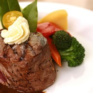 Говядина с пряным горчичным маслом