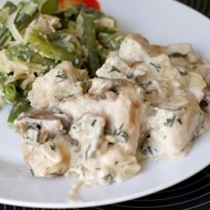 Говядина под сырным соусом