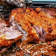 Говяжья шея в пряном маринаде, запеченная в рукаве