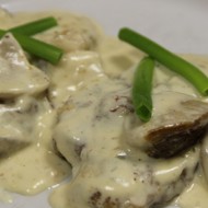 Говяжий язык под ореховым соусом