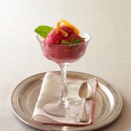 Гранита с клубникой и манго