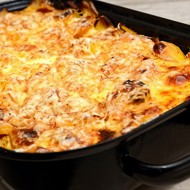 Гратен с яблоками, тыквой и пореем