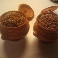 Гречка со свининой в горшочке по-купечески