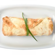 Гречневые блины с яйцами, ветчиной и грюйером