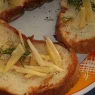 Гренки по-итальянски с сыром и укропом