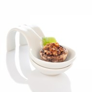 Грибы фаршированные крабовым мясом, пармезаном и белым луком