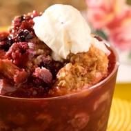 Грушевый крамбл с клюквой