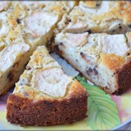 Грушевый пирог с фундуком