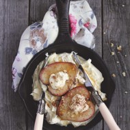 Груши с кремом из маскарпоне