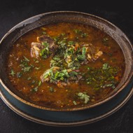 Харчо с говяжьей лопаткой и грудинкой