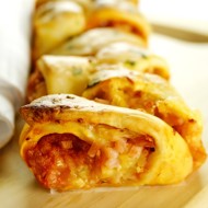 Хлеб с оливковым маслом и томатами