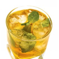 Холодный мятный зеленый чай с саке