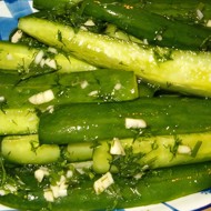 Хрустящие малосольные огурцы