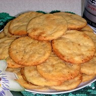 Хрустящие сырные крекеры