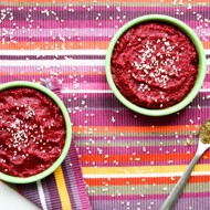 Хумус из свеклы и нута