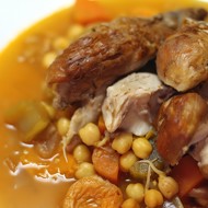 Индейка, томленая с курагой и нутом