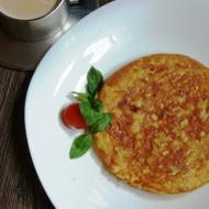 Испанская тортилья с картофелем и луком