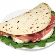 Итальянские лепешки с сыром, прошутто и рукколой на гриле