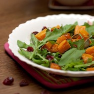 Итальянский салат с запеченной тыквой и рукколой