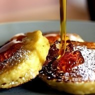 Яблочные оладьи с ванилью