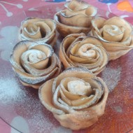 Яблочные розы