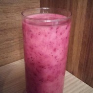 Ягодный смузи с «Активия»