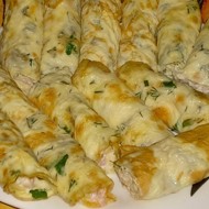 Яичные блинчики с курицей и грибами
