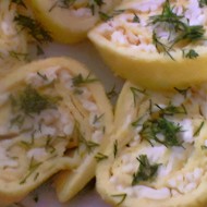 Яичный рулет с грецкими орехами