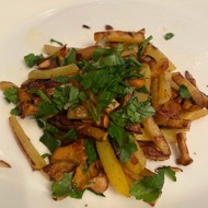 Жареная картошка с лисичками